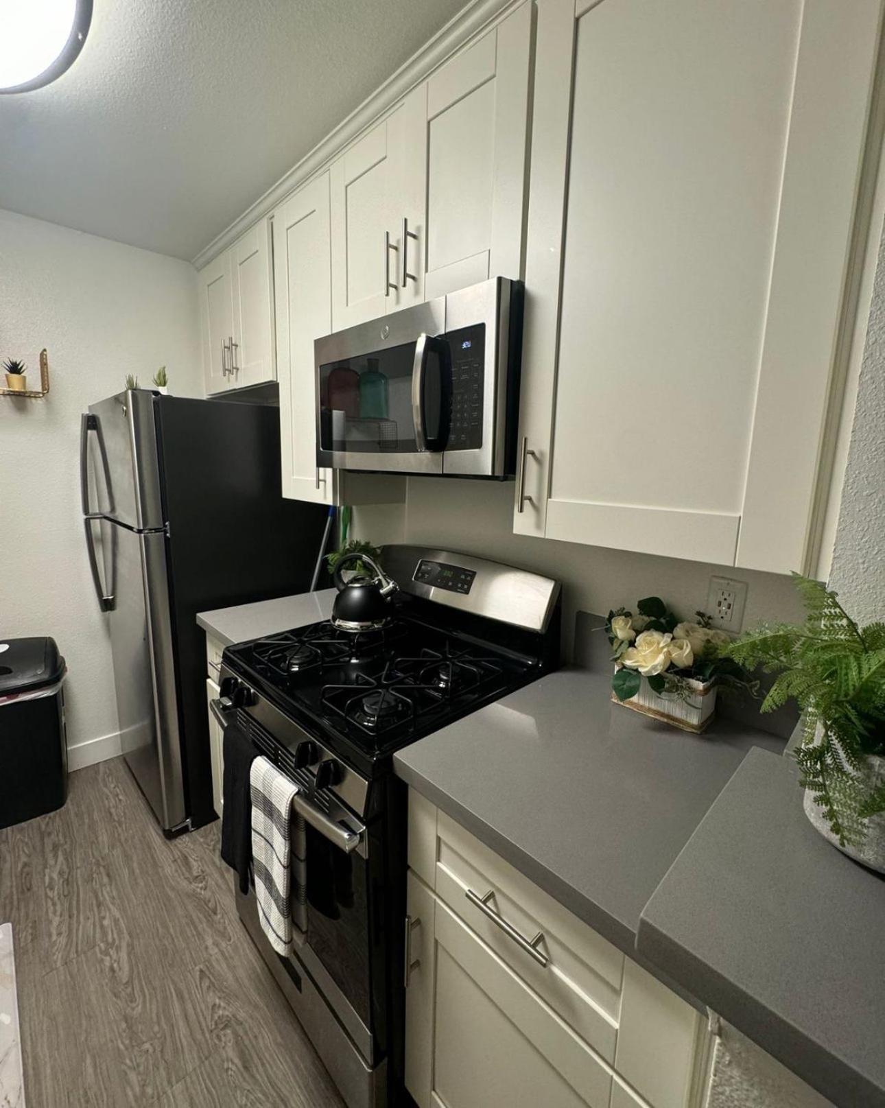 Luxury One Bedroom Apartments Free Parking&Pool Лос-Анджелес Екстер'єр фото